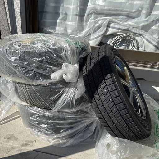 2022年製175/65R15スタッドレスタイヤ　ブリヂストンVRX2