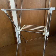コンパクト物干しスタンド【受け渡し者決定
】の画像