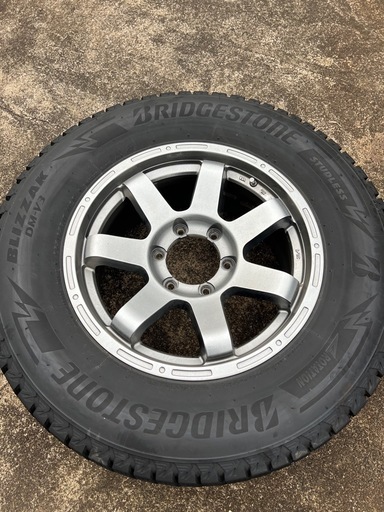 商談中265 / 65 R17 スタッドレスタイヤホイールセット4本