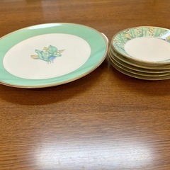 お皿セット②ナルミの画像