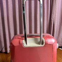 スーツケース　巾42 高さ66 厚さ25センチ 取手部劣化あり　直接渡しのみの画像
