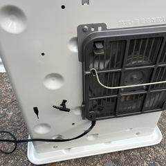 美品　石油ファンヒーター ダイニチ工業　19年製　ストーブ 暖房器具　の画像