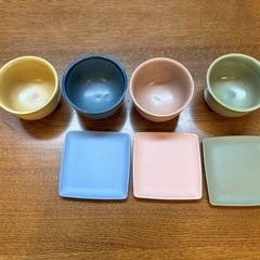 カラフルお皿セットの画像