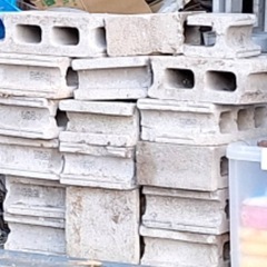 ブロック15-20個〔石材〕