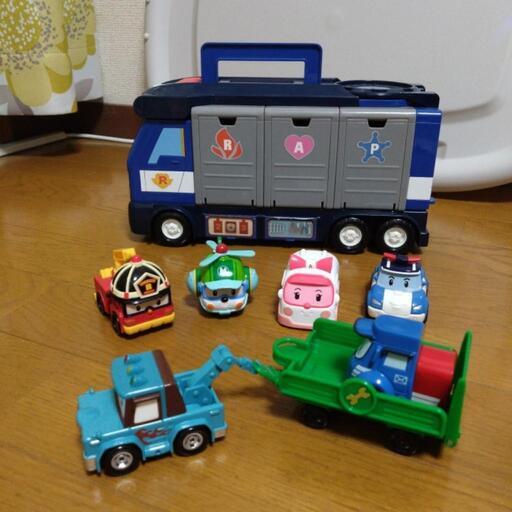 ロボカーポリーのセット