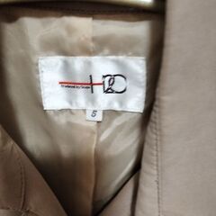 小さいサイズトレンチコートの画像