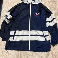 フィラ　ジャンパー　Ｌサイズ　クリーニング済み