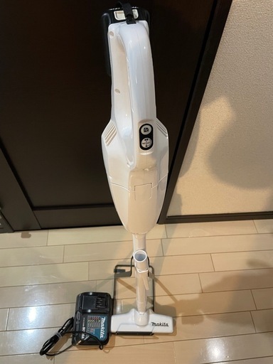\nマキタ 掃除機 充電式クリーナー 動作