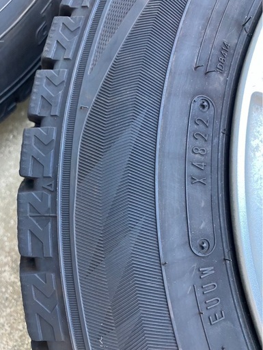 ダンロップ WM02 スタッドレスタイヤ 165/70R14 アルミホイール4本セット