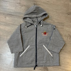 女の子　パーカーと半ズボンまとめ売りの画像