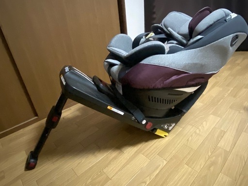 最終値下げ　isofix対応　アップリカ　チャイルドシート