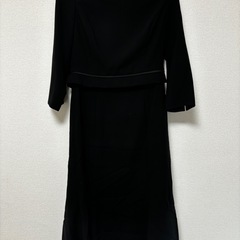 極美品！！イギン株式会社　黒 ワンピーススーツ 長袖 背面ファスナー