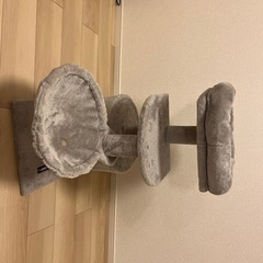 キャットタワーの画像