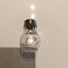 塩こしょう入れ1つ