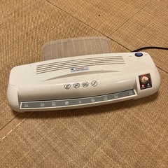 ラミネーター