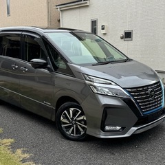 日産 セレナ e パワー ハイウェイスター 令和4年です 車検8...