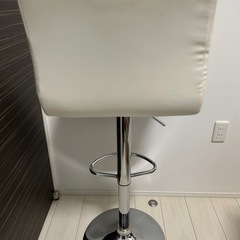 カウンターチェア　高イス　背高イス　ハイローチェア　高さ調整　ホワイト　白　昇降式　ガス式　背もたれ付き　360°回転　ハイチェアーの画像