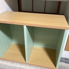 おしゃれな学習机の画像