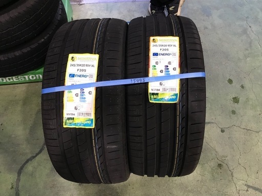 値下げ！20インチ２本！245/35R20　新品未使用品！