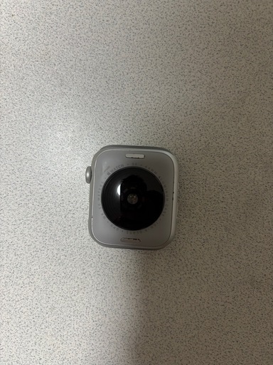 Apple Watch SE第二世代44ミリGPS