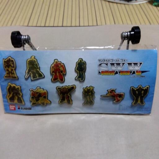 マニア必見! 昭和レトロ 非売品 サンサイズ･ワールド･ウォー ピンバッジ10個セット【未使用】