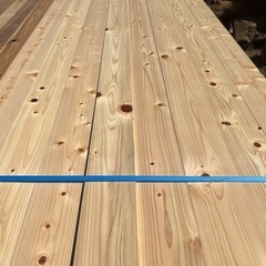 【特価品】ヒノキ 4000×45×90(mm) バラ売り！デッキ、下地、DIYなどに。在庫71本ありますので複数の方へ販売できます。の画像