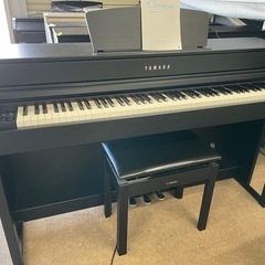 YAMAHA中古美品ヤマハ電子ピアノCLP-535B  2015年製　専用椅子付き の画像