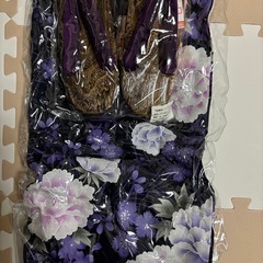 新品　しまむらの浴衣　黒　紫色の画像