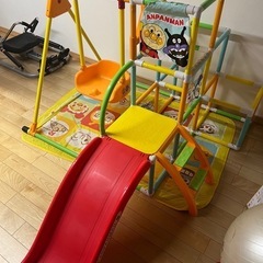アンパンマン
遊具【ジャングルジム・滑り台・ブランコ】