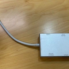 USB-C ハブ（HDMI, VGA, DVI, USB-A） 