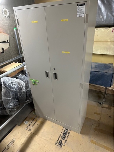 書庫　オフィス等に　　鍵付き