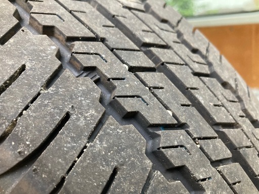 ダンロップ　195/80R15 タイヤ4本セット　ハイエース100系ホイール付き