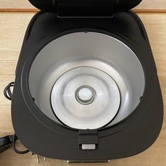 TOSHIBA 炊飯器 3合炊き の画像