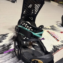 バートン Burton フライングV エスカペイド ヴィンディング バイン セット　の画像