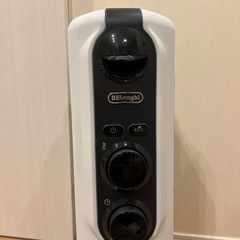 ⭐️値下げ済⭐️ 美品　デロンギ アミカルド オイルヒーター RHJ35M1015-BKの画像