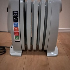 【美品】オイルヒーター RHJ01A0505-DW [最大3畳]の画像