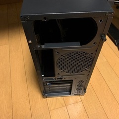 パソコンケースの画像