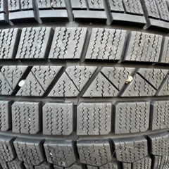 205-45-17スタットレスタイヤの画像