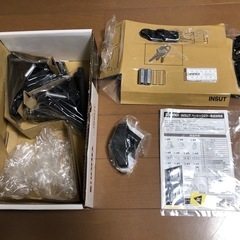 直接取引のみ　新品未使用　INNO ステー、バー1セット　イノーINSUT INB165BK ルーフキャリア THULE カートップアウトドアキャンプ釣りの画像