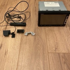 美品Gathers VXM-129VSi カーナビゲーションシステムの画像