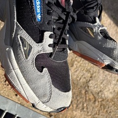 【古着】アディダス　ファルコン　FX1321　限定モデル　24cmの画像