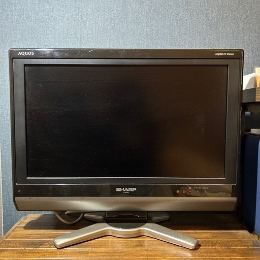 シャープ　液晶カラーテレビ　20インチ