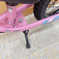 良品　バランスバイク　自転車　キッズ　足漕ぎ　ログキッカー　ピンクの画像
