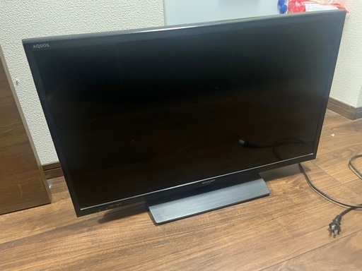 〆切　テレビ　32インチ