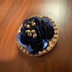 ヴィンテージ　美品　お花ブローチの画像