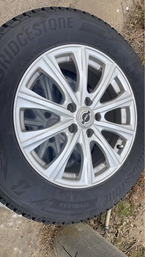 スタッドレスタイヤ 225/65R17  冬用タイヤ　ブリザック dmv 3