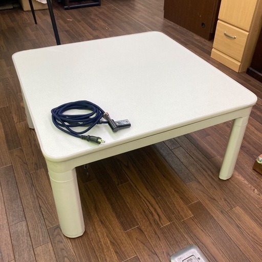 美品　ユアサ　YKC-750T 折り畳み式コタツ  約75x75x38.5cm