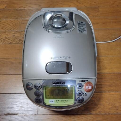 真空圧力IH炊飯器5.5合炊　象印NP-JAD10E3型1.0Lサイズ  極め炊き