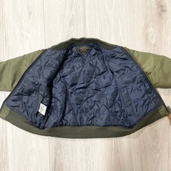 【90㎝】　キッズ　アウター　ジャケット　
BREEZEの画像