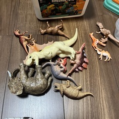 恐竜トイ　値下げ中の画像